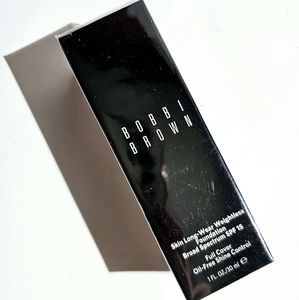 Bobbi Brown Skin Long Wear Weighless Foundation Broad Spectrum SPF15 N100